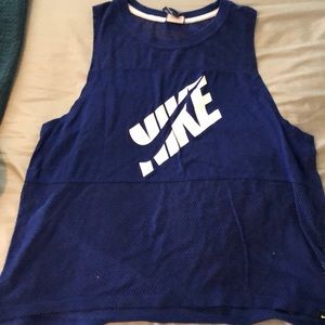 Nike women’s tank top